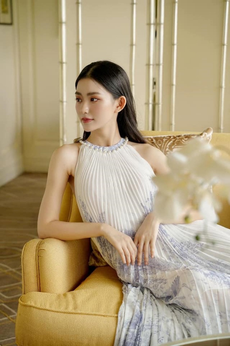 Trên trang cá nhân, Phương Mai thường xuyên chia sẻ hình ảnh mặc đồ khoe dáng cân đối.