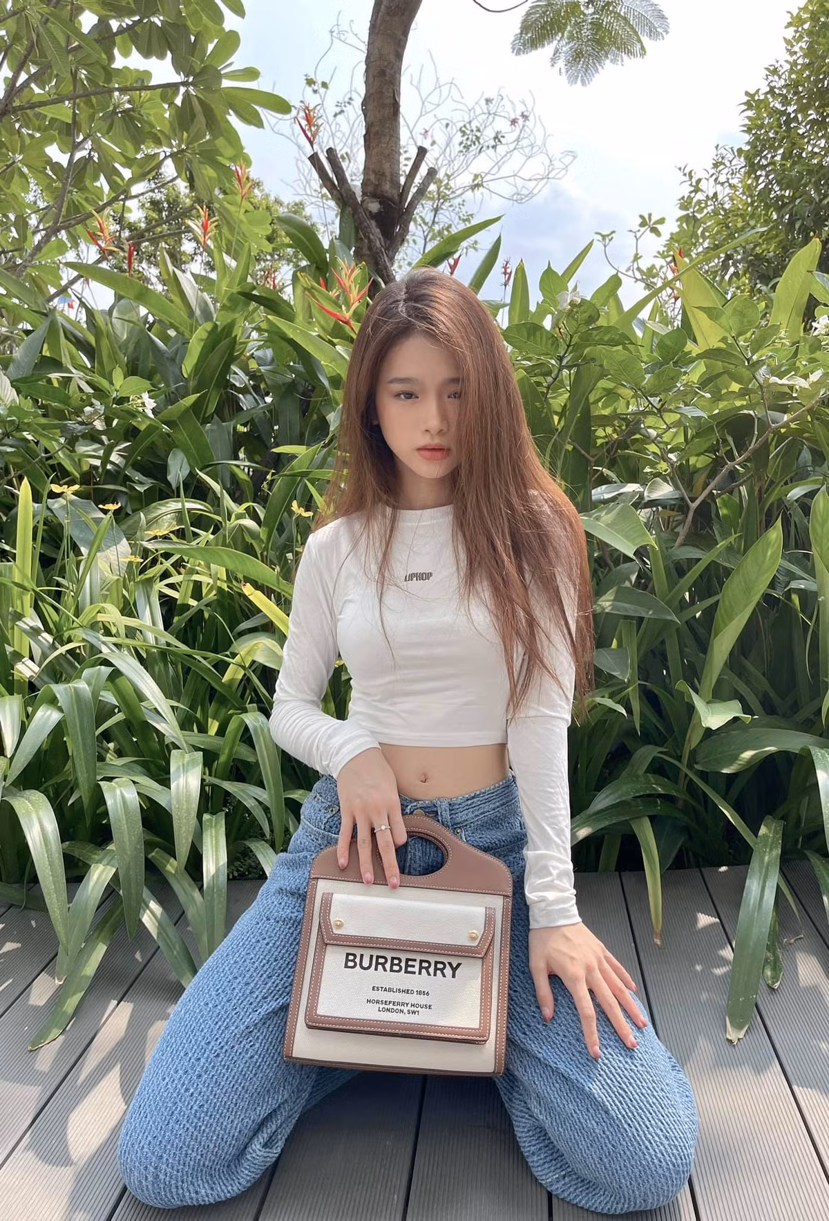 So với những hot teen nổi cùng thời, Linh Ka là người duy nhất còn giữ được "nhiệt" với công chúng. Ảnh: FBNV