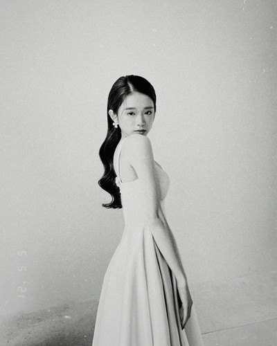 Người dùng mạng xã hội tấm tắc ngợi khen ngoại hình xinh đẹp của Linh Ka. Thậm chí, cô còn có cả fan quốc tế.