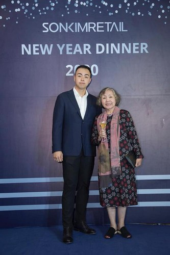 Về phía Nguyễn Hoàng Việt, "cậu cả" Sơn Kim Group trước tới nay vẫn luôn kín tiếng trước truyền thông, kể cả trên Instagram lẫn Facebook.