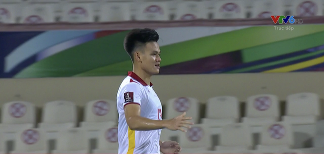 Netizen hẳn đã dành nhiều sự chú ý cho cầu thủ Hồ Tấn Tài đã rút ngắn tỷ số xuống còn 2-1 cho ĐT Việt Nam.
