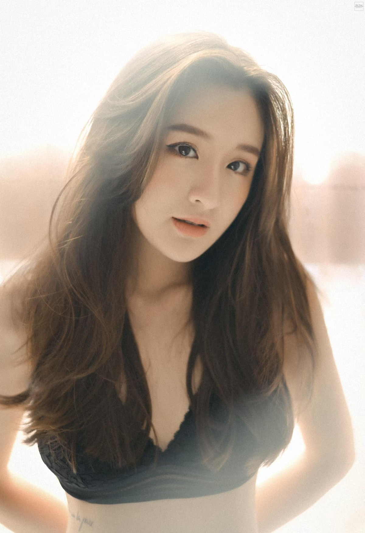 Hoàng Linh tập Muay đến nay đã được 3 năm. Hiện tại, cô duy trì tập 3 buổi/ tuần, mỗi buổi kéo dài 1-2 tiếng.