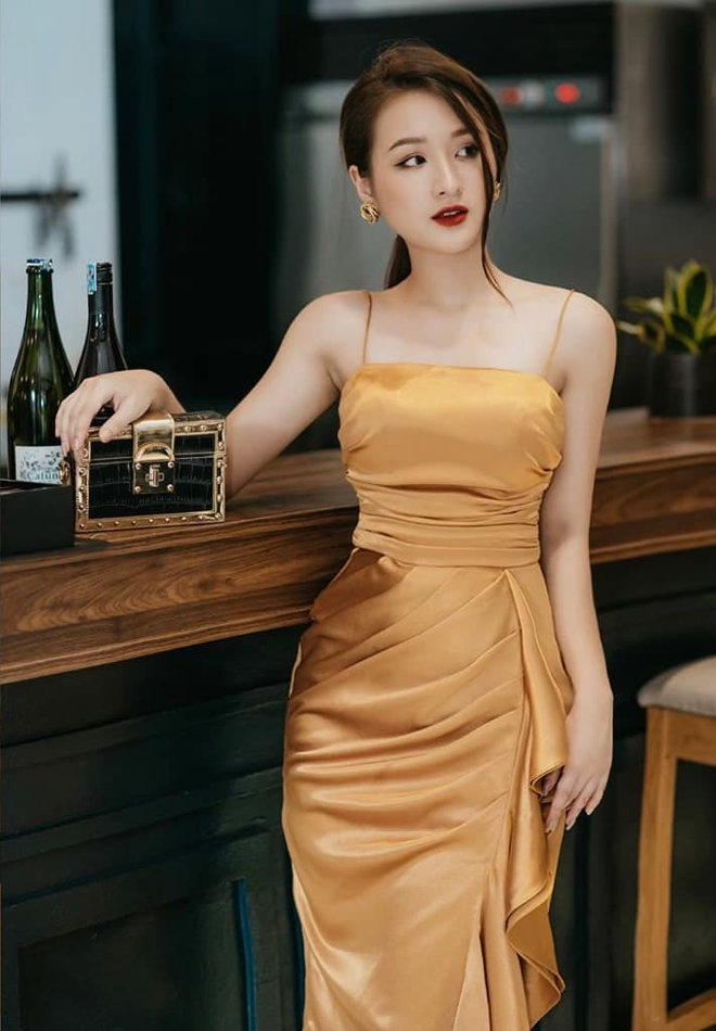 Việc học ngành Truyền thông đa phương tiện cũng đã bổ trợ rất nhiều kỹ năng cho ước muốn trở thành BTV thể thao của Linh từ lâu. Ảnh: FBNV