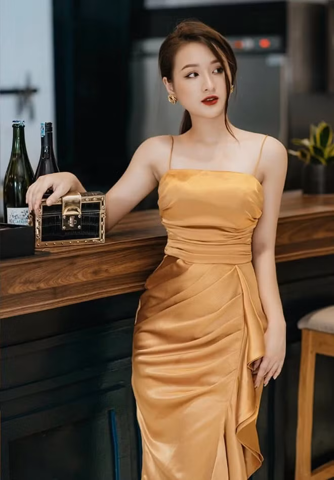 Việc học ngành Truyền thông đa phương tiện cũng đã bổ trợ rất nhiều kỹ năng cho ước muốn trở thành BTV thể thao của Linh từ lâu. Ảnh: FBNV