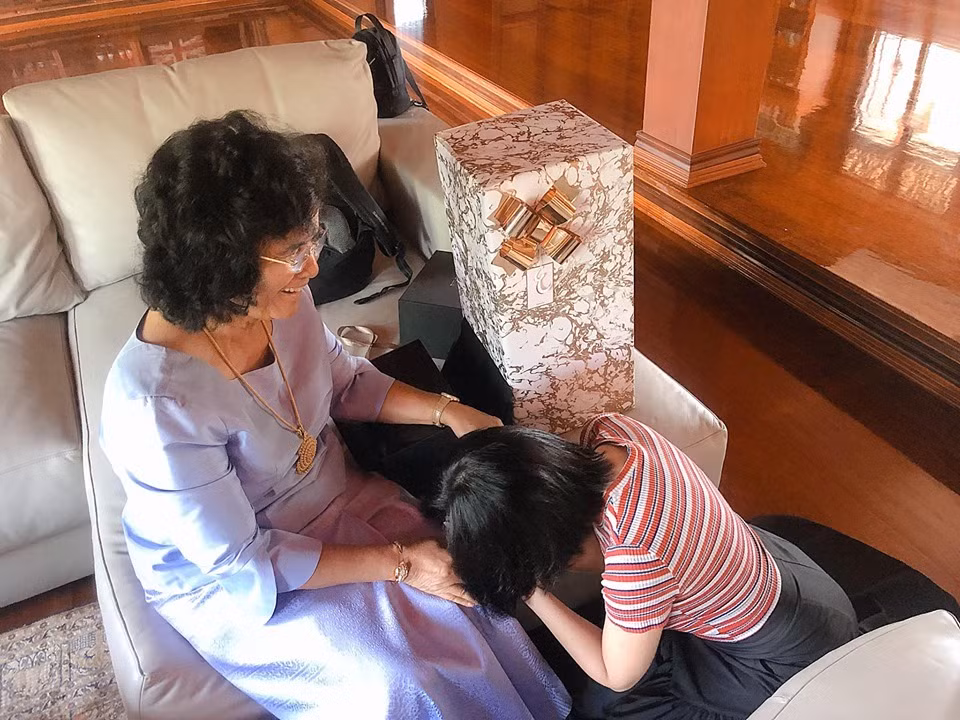 Theo Angela Chu cho biết, mẹ chồng cô luôn thoải mái, vui vẻ với con dâu, đặc biệt còn thường xuyên hỏi han và nấu những món ăn ngon để bồi bổ.