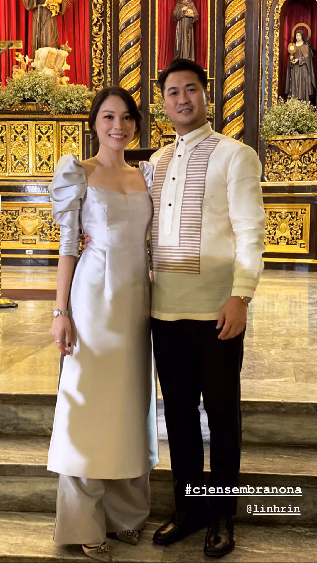 Từ wall Facebook, Instagram đến story ở cả 2 nơi này, Phillip Nguyễn đều không bỏ sót cơ hội đăng ảnh bạn gái xinh đẹp.