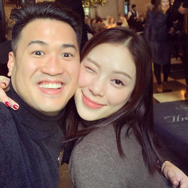 Chứng kiến những màn phát "cẩu lương" của Phillip Nguyễn và Linh Rin cư dân mạng không quen đặt câu hỏi, bao giờ cặp đôi này phát "cánh thiệp hồng" đến tay bạn bè và người thân.