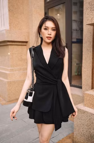 Sau những tin đồn rạn nứt, Phillip Nguyễn và Linh Rin ngày càng yêu đương đắm đuối, hạnh phúc hơn. Ảnh: Tổng hợp