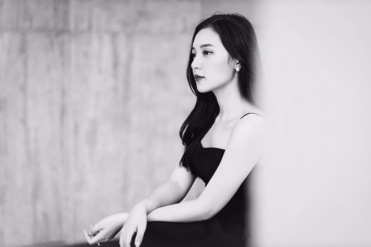 Nữ MC thường xuyên đăng tải những hình ảnh vui vẻ, lạc quan, được nhiều người yêu thích trên mạng xã hội. Ảnh: FBNV