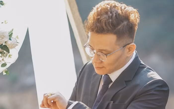 Chưa hết, "cậu IT" nổi đình đám còn tố nhóm từ thiện của Giang Kim Cúc ở thời điểm nhóm này vướng lùm xùm ăn chặn tiền từ thiện nhận được sự quan tâm của cộng đồng mạng.