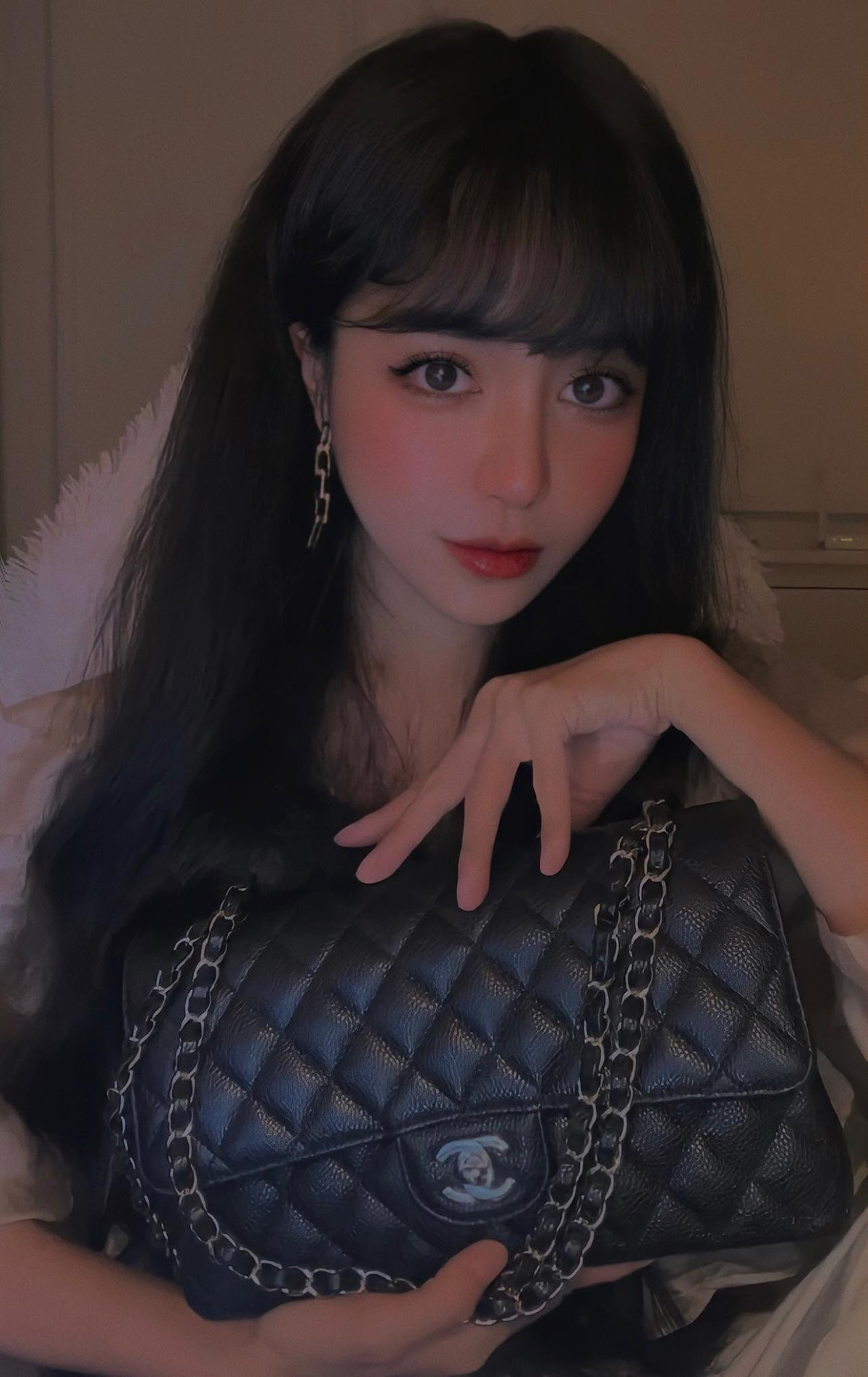 Cặp đôi đã tính tới chuyện kết hôn và sẽ diễn ra trong tương lai gần. Ngoài ra, cô nàng còn tập trung vào việc kinh doanh thời trang, mỹ phẩm của mình. Ảnh: Tổng hợp