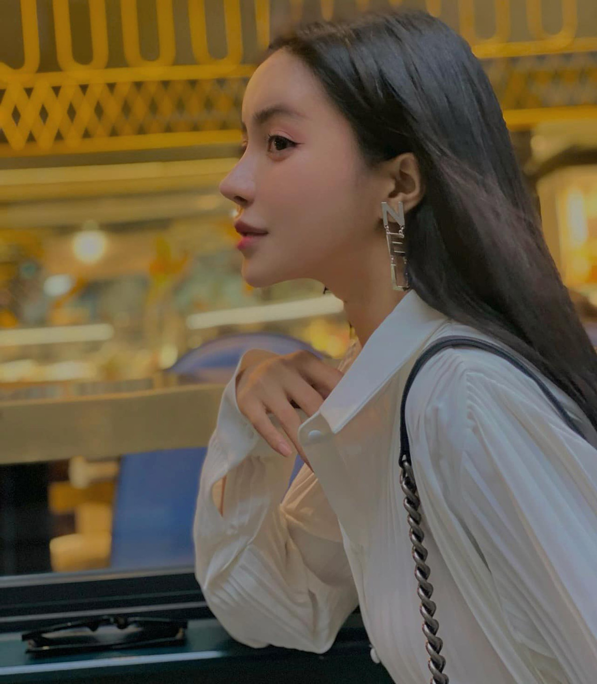 Từ khi trở thành một đôi, cả hai thường xuyên công khai nhiều hình ảnh kèm caption ngọt ngào dành cho nhau.