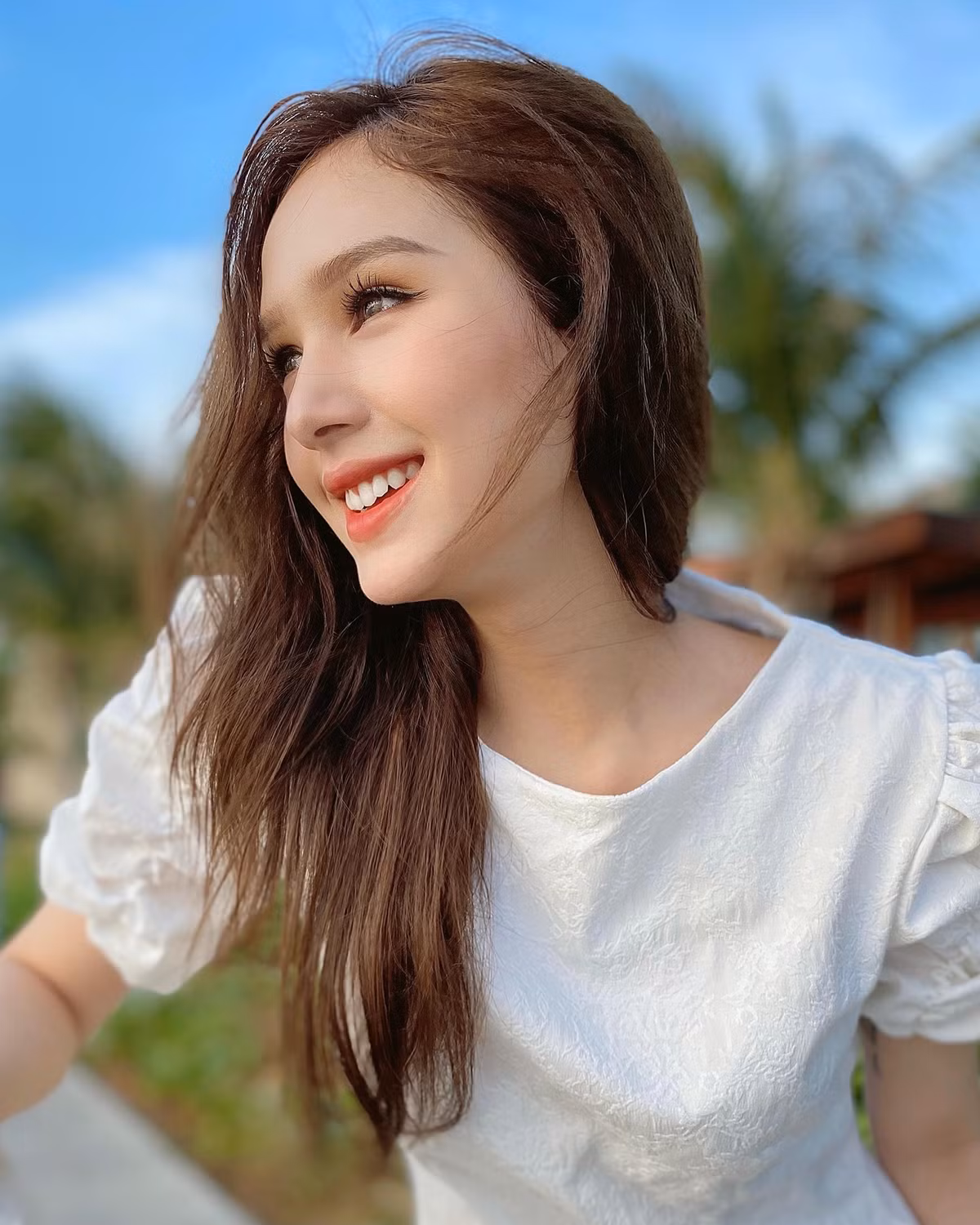 Bi che chat giong “gia tran”, hot girl Xoai Non tiet lo dieu gi?