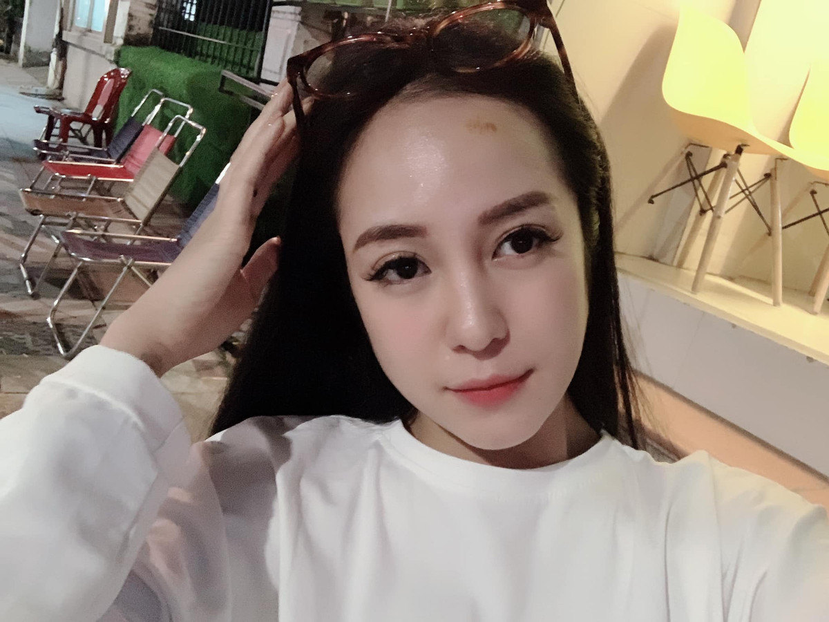 Những bức hình được người đẹp hàng không chia sẻ trên trang cá nhân của mình luôn nhận được rất nhiều sự quan tâm của mọi người.