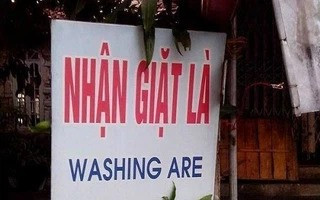 Không chỉ chứng kiến những pha ghi sai chính tả, nhiều biển hiệu còn có cách sáng tạo "Việt hóa" một cách khó hiểu..