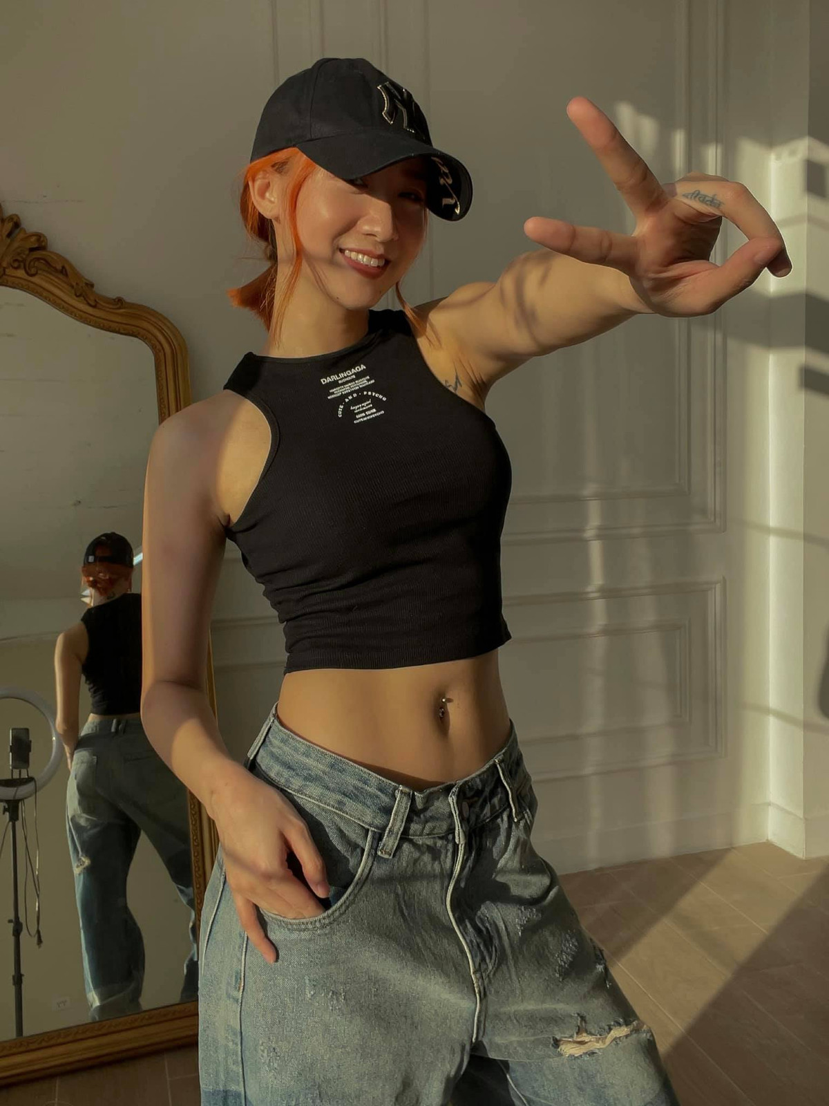 Kiều Ly Phạm chia sẻ: "Cảnh báo mọi người. Em không chơi mấy cái sàn này và cũng không lừa ai, tỉnh táo nha mọi người. Zalo em không dùng nhé, chỉ để làm việc chứ không hoạt động".