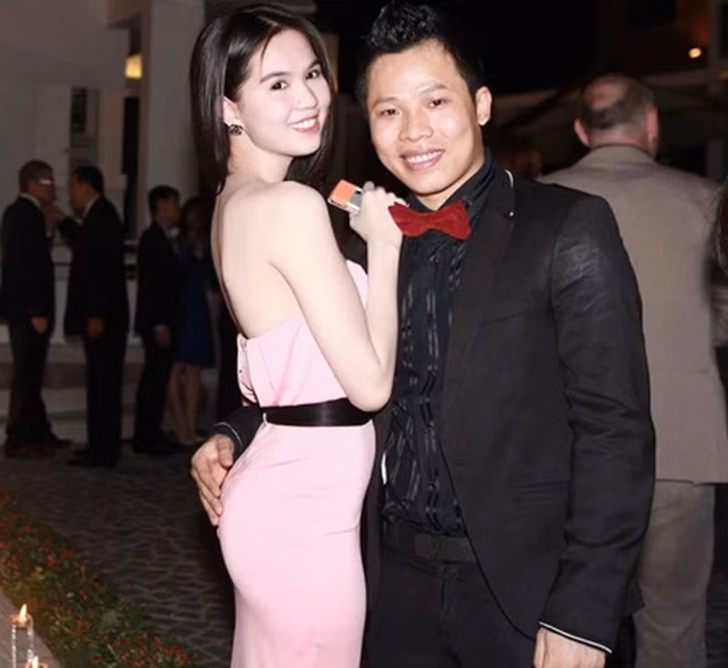 Về phía người đẹp sinh năm 1989, cô chưa bao giờ tỏ thái độ phản ứng trước kiểu “vui đùa” này từ Vũ Khắc Tiệp.