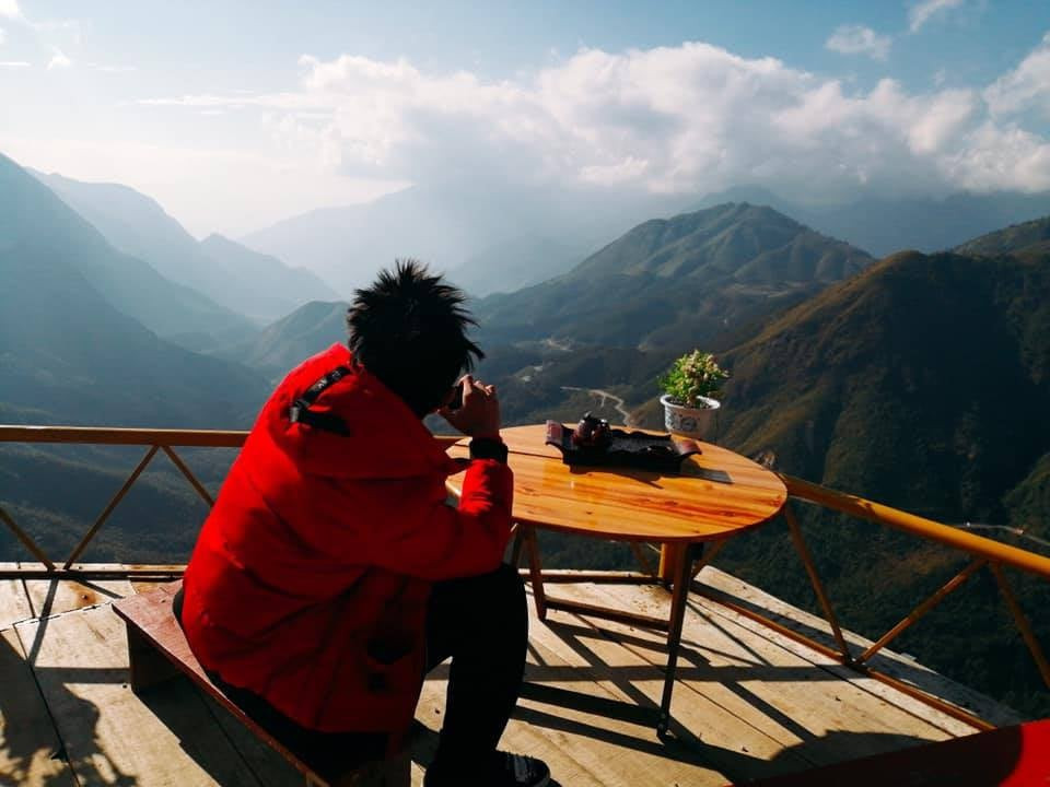 Nếu xui xẻo đi ngay thời điểm mưa to, gió lớn vào cỡ tháng 5 đến tháng 8, du khách sẽ rơi vào hoàn cảnh "dở khóc dở cười".