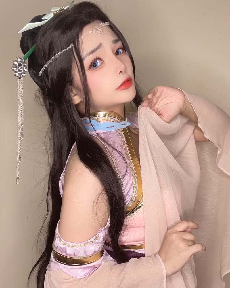 Sau 5 năm kể từ khi nổi tiếng, Mimi Chan hiện tại có diện mạo hoàn toàn mới, cô nàng xinh đẹp và sắc sảo hơn.