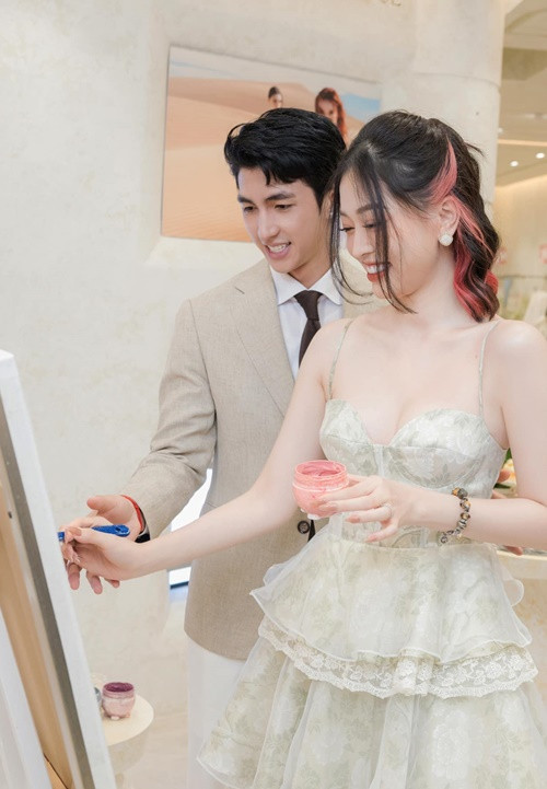 Tháng 10/2022, Bình An và Phương Nga tổ chức đám cưới.