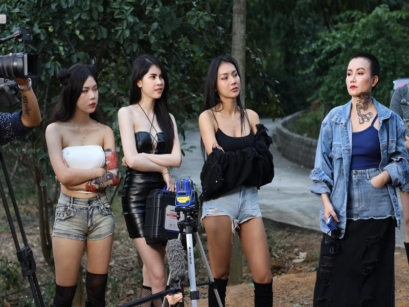 Hoàng Yến cho biết, mái tóc ngắn hơn 1 cm của cô hợp với nhân vật Mai phiên bản 2024.