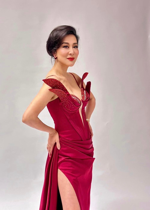 Kỳ Duyên cũng cho biết, cô nghe mọi người nói, cánh mày râu mê cô vì sự duyên dáng hơn là sắc đẹp.