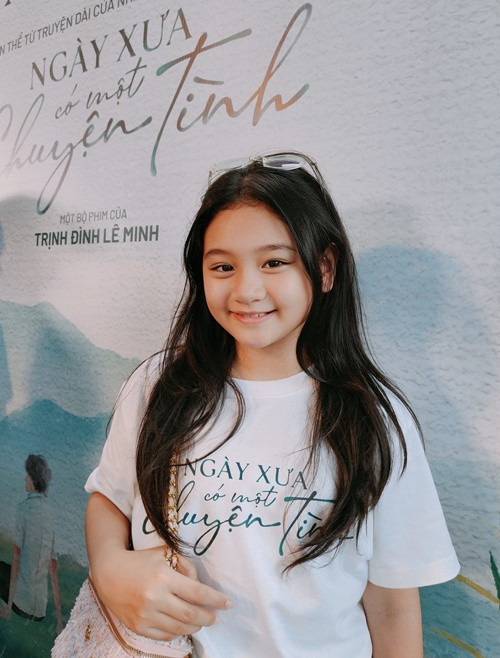 Cuối năm 2023, Bảo Tiên khoe loạt ảnh quay phim điện ảnh Ngày xưa có một chuyện tình.