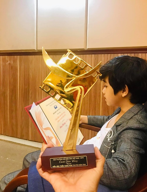 Với vai Tim, Huy Khang đoạt giải Diễn viên nhí xuất sắc nhất tại LHP châu Á - Thái Bình Dương 2020 và giải Diễn viên Triển vọng tại Cánh diều vàng 2019.