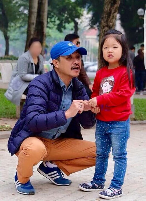 Quốc Quân chia sẻ trên Dân Việt, hồi con gái mới 4 tuổi, anh đã cho đi đóng phim. Ảnh: Vietnamnet.