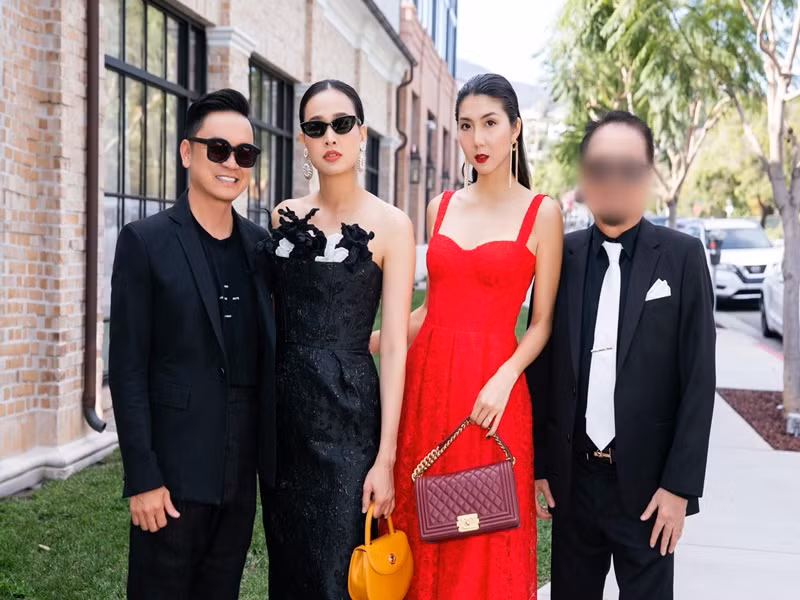 Vợ chồng Dương Mỹ Linh thường sánh đôi trong các buổi gặp gỡ bạn bè, sự kiện giải trí.