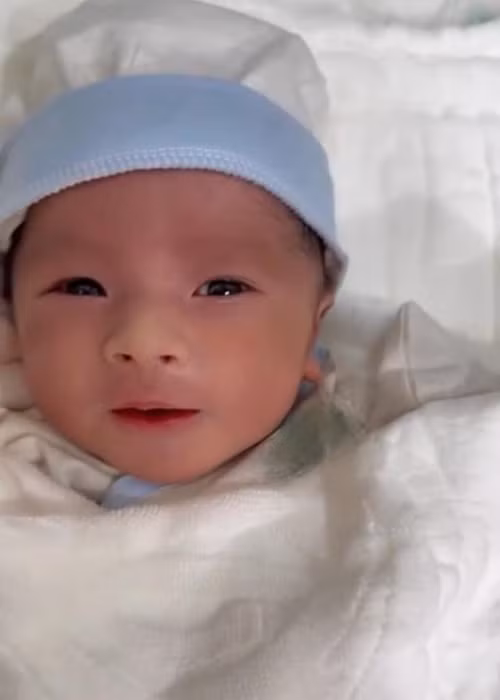 Con trai Cao Thái Sơn chào đời vào giữa tháng 12/2023, tên Thái Minh. Ảnh: FBNV.