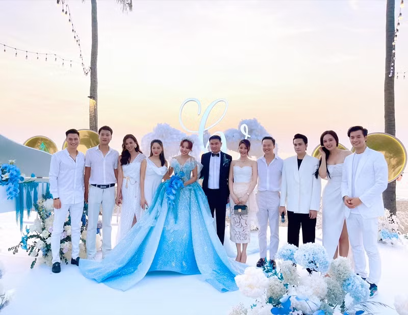 Doanh nhân Vinh Nguyễn và Diễm My đã trải qua 7 năm hẹn hò trước khi cưới.