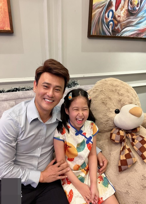 Theo Báo Giao Thông, Ưng Đại Vệ từng lo sợ công chúng sẽ khó đón nhận thông tin này, bản thân anh cũng chưa đủ tự tin để công khai.