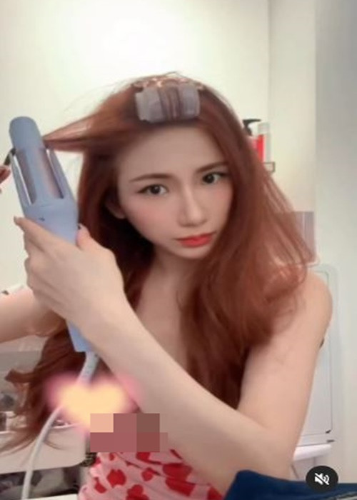 Hình ảnh hot girl Lee Ming San hớ hênh vấp phải nhiều chỉ trích.
