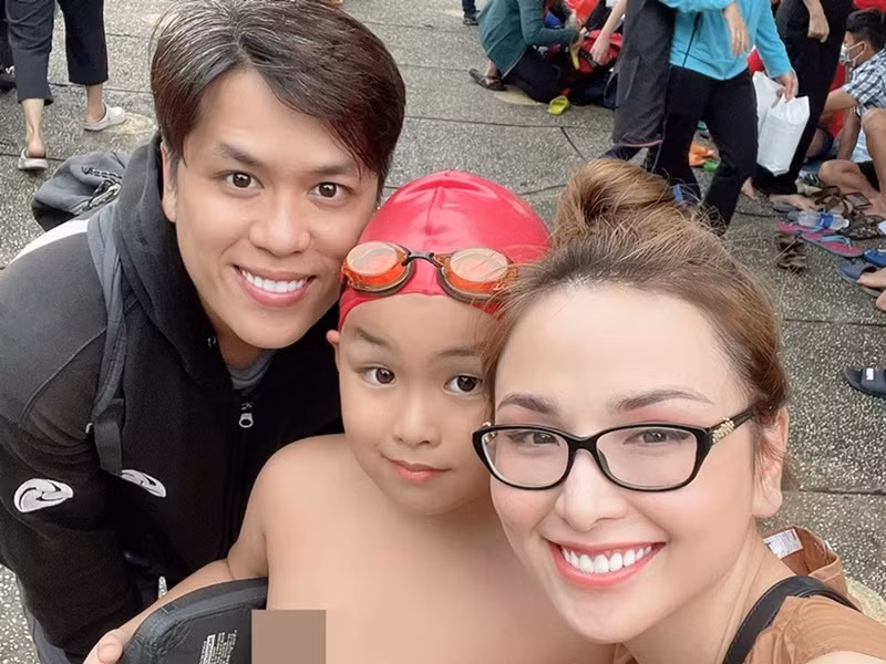 Năm 2020, xôn xao thông tin Diễm Hương xác nhận ly hôn lần 2. Tuy nhiên, cô khẳng định bản thân chưa từng có bất kỳ phát ngôn nào để xác nhận chuyện tan vỡ.