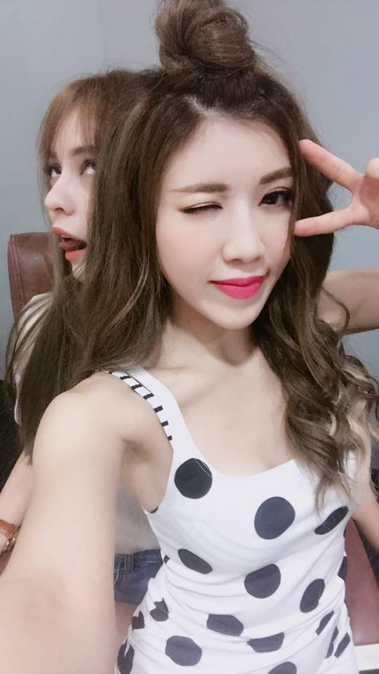 Trang Pháp và Mlee dành cho nhau những lời chúc dịp sinh nhật.