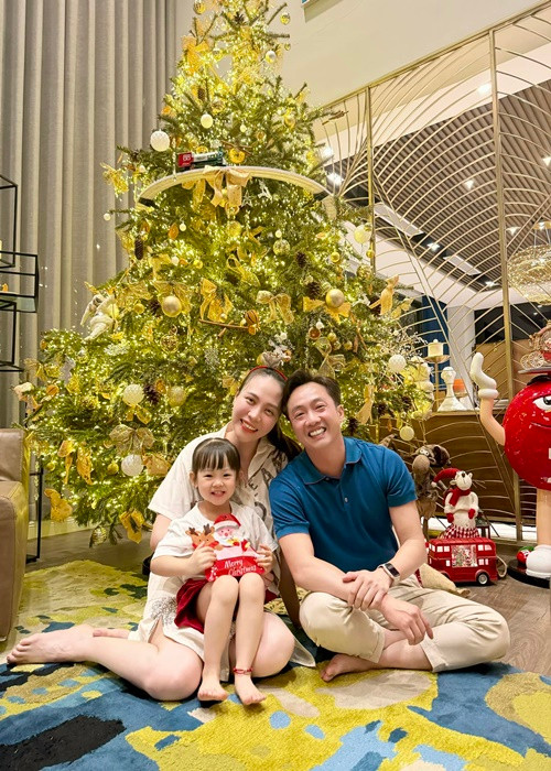 Đàm Thu Trang và Cường Đô la có hai con chung, đủ nếp, đủ tẻ.