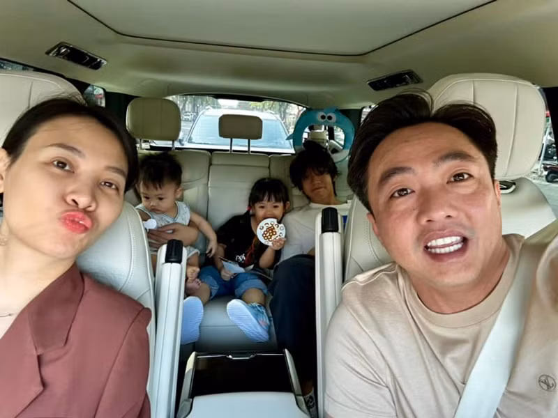 Subeo - con trai riêng của Cường Đô la có mặt trong các chuyến đi chơi.