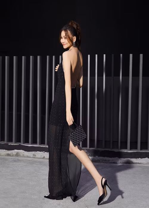 Nhiều người nhận xét nhan sắc của Thanh Hằng thăng hạng sau đám cưới.