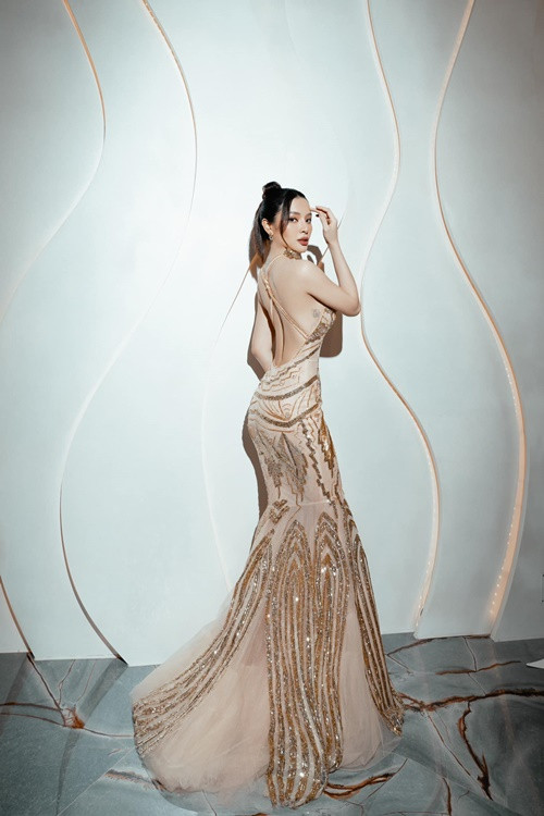 Số đo vòng 3 của nữ diễn viên sinh năm 1988 lên đến 95 cm.