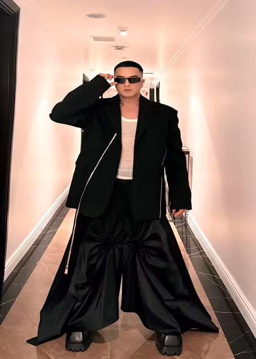 Danh tính mẹ của con trai Cao Thái Sơn vẫn là một ẩn số. Ảnh: FBNV.