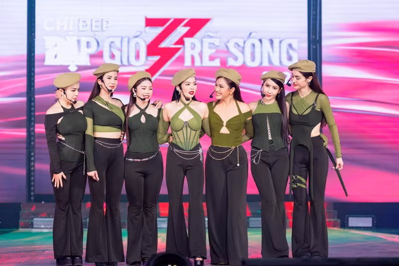 Lưu Hương Giang được đánh giá hoàn thành tròn vai ở đêm Công diễn 1. Ảnh: FBNV.