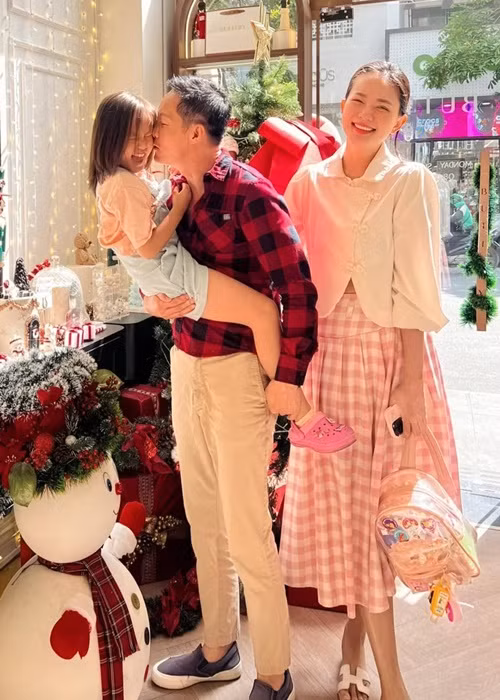 Phan Như Thảo từng hoạt động trong công ty người mẫu của Khắc Tiệp. Cô hiện không hoạt động nghệ thuật để tập trung kinh doanh, chăm lo chồng con. Ảnh: FBNV.