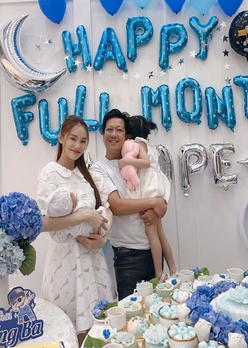 Nhã Phương sinh con thứ 2 vào tháng 10/2023. Hiện tại, cô tập trung chăm lo gia đình. Ảnh: FBNV.