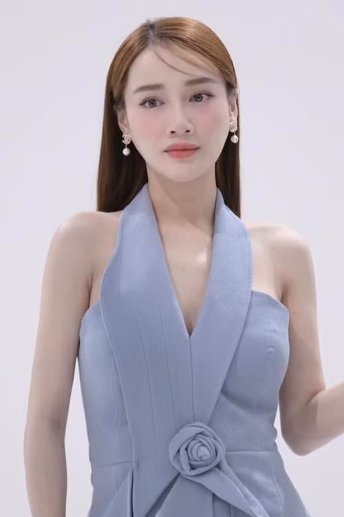 Khi quay Yêu trước ngày cưới, Nhã Phương mang bầu lần 2 và bị nghén nặng. Ảnh: FBNV.