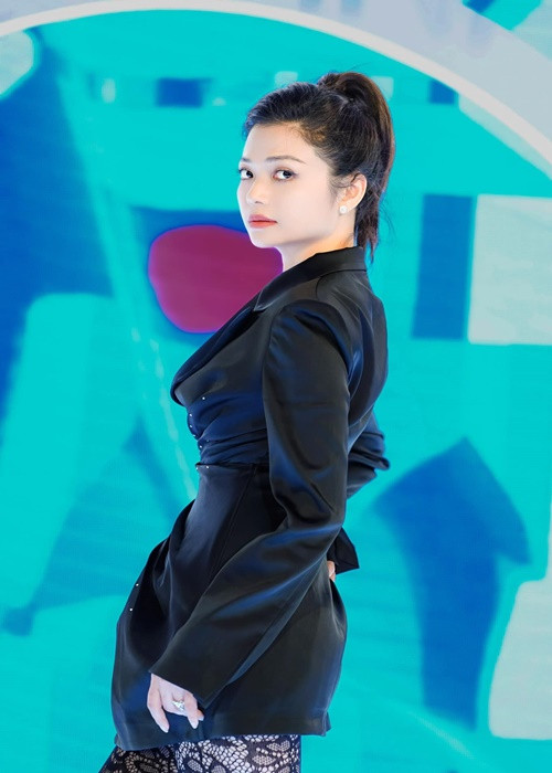 Nữ diễn viên Gia đình mình vui bất thình lình cho biết lý do cô chia tay bố của con trai khi đang mang bầu vì cả hai có quá nhiều mâu thuẫn và không muốn con lớn lên trong một gia đình không hạnh phúc.