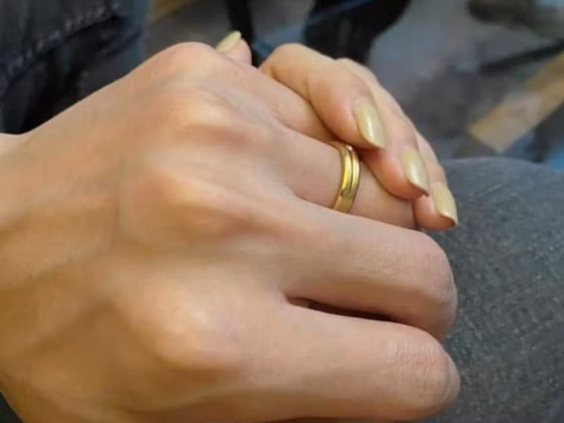 Tháng 10/2023, Kiều Anh chia sẻ: "Chưa một lần kết hôn mà cứ bảo tôi tái hôn là sao. Cái nhẫn đạo cụ như này mà cứ bảo đính hôn”.