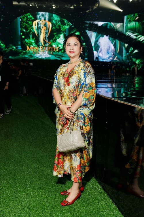 Ở tuổi 66, bà Minh Phương có vẻ ngoài phúc hậu. Trương Ngọc Ánh được cho là sở hữu nhiều nét đẹp của mẹ.