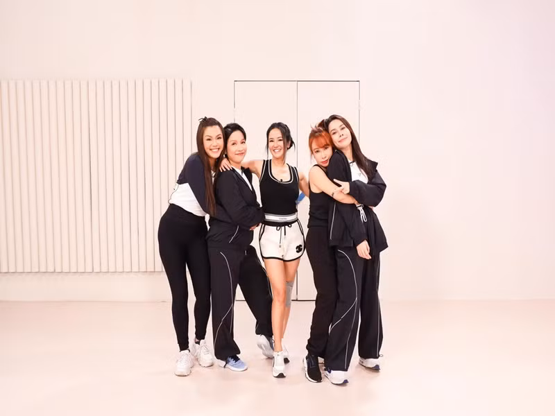 "Giang lúc buồn không như ý lại nhắn tin cho chị Linh than vài câu", Mỹ Linh kể.