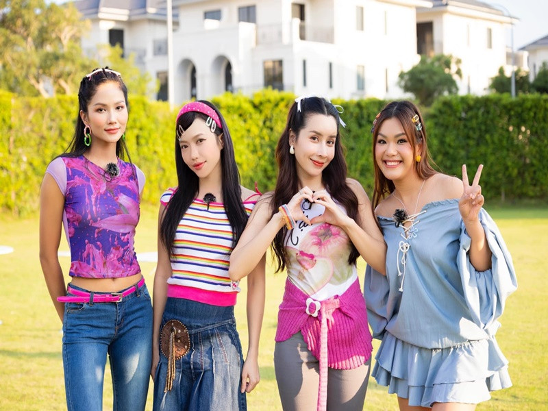 Sau ồn ào của Hồ Hoài Anh, Lưu Hương Giang không xuất hiện bên nam nhạc sĩ.